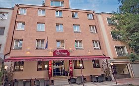 Victoria Hotel
